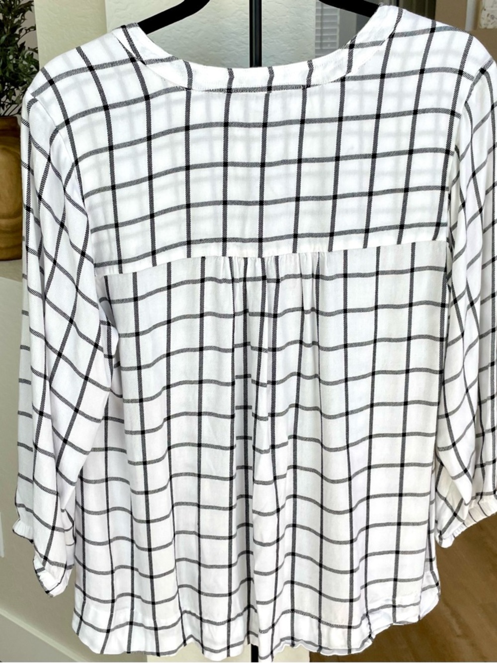 Wrangler Women’s Plaid Blouse Medium- Black & White Windowpane Pintuck Boho Top - Picture 5 of 13